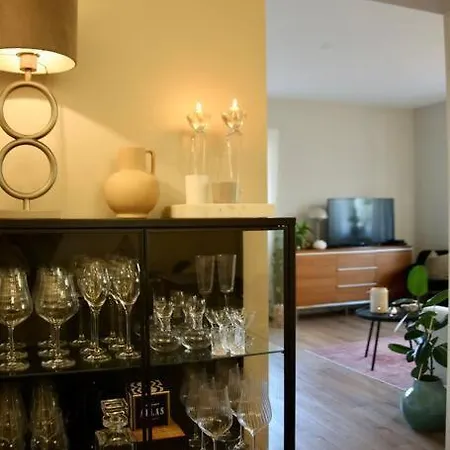 アパート Modern With A Balcony And Free Parking *