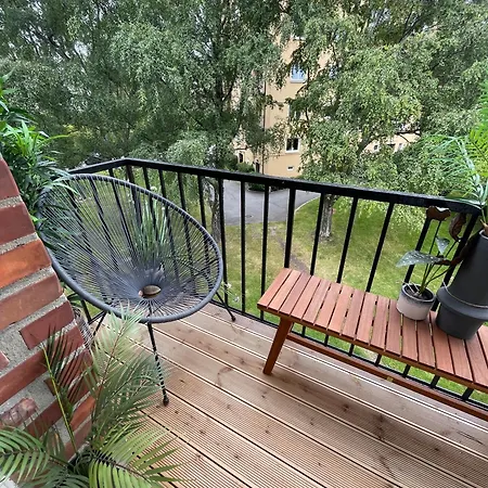 アパート Modern With A Balcony And Free Parking オスロ