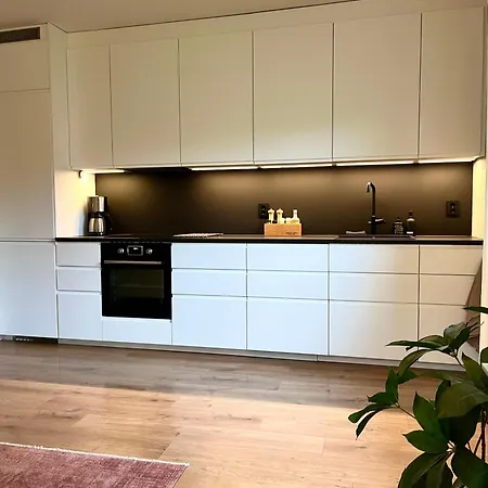 Perfect With Balcony And Comfort アパート