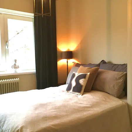 Stilfull Oslo Leilighet Med Balkong Naer Kollektivtransport