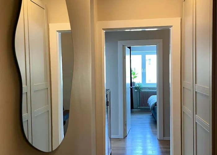 Perfect With Balcony And Comfort *